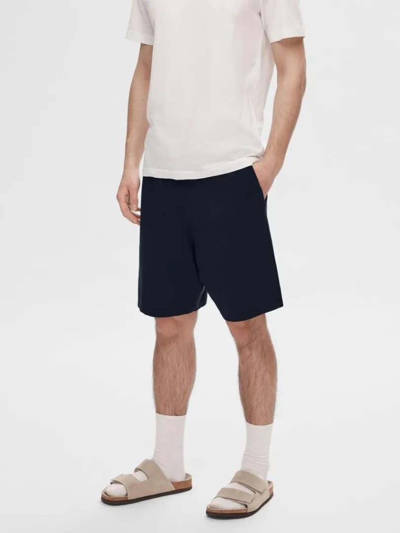 afslappede_shorts_0.webp Shorts>SELECTED AFSLAPPEDE SHORTS Blue