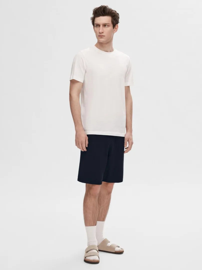 afslappede_shorts_2.webp Shorts>SELECTED AFSLAPPEDE SHORTS Blue