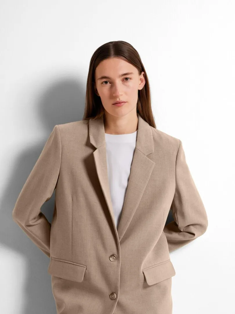 afslappet_pasform_blazer_2-2.webp Jakkesæt & Blazers>SELECTED AFSLAPPET PASFORM BLAZER Brown
