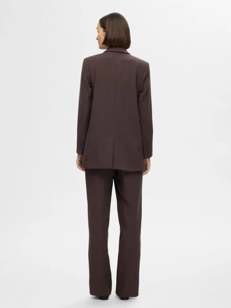 afslappet_pasform_blazer_4-1.webp Jakkesæt & Blazers>SELECTED AFSLAPPET PASFORM BLAZER Brown