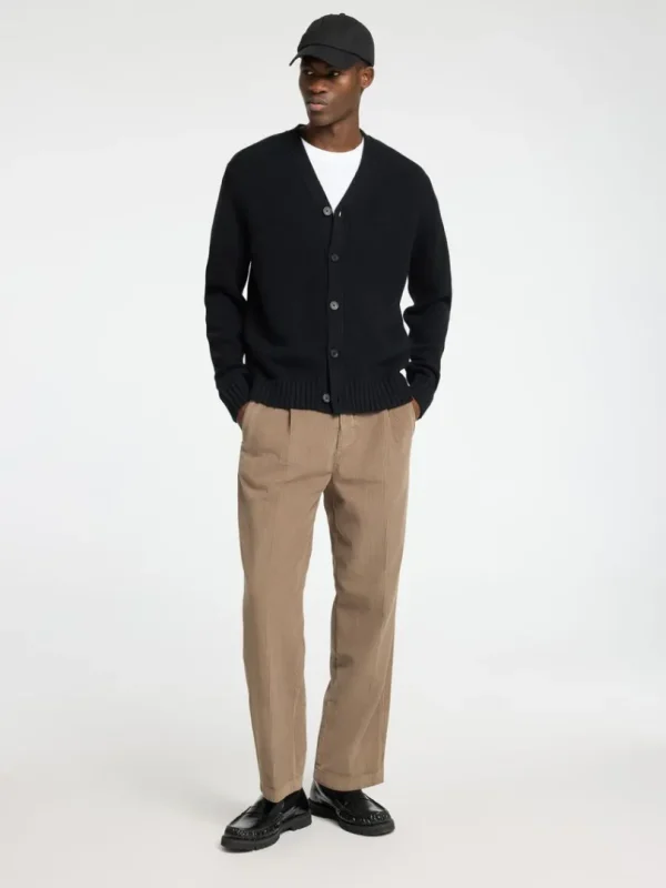 Strik>SELECTED AFSLAPPET PASFORM CARDIGAN Black
