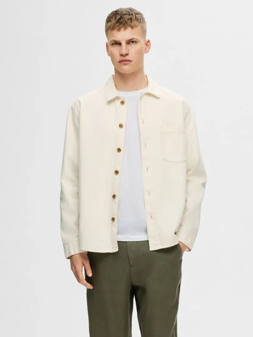 afslappet_pasform_skjorte_0.webp Skjorter>SELECTED AFSLAPPET PASFORM SKJORTE Beige
