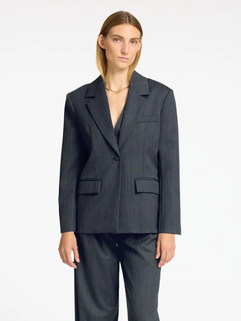 asymmetrisk_oversized_bla_0.webp Jakkesæt & Blazers | Overtøj>SELECTED ASYMMETRISK OVERSIZED BLAZER Grey