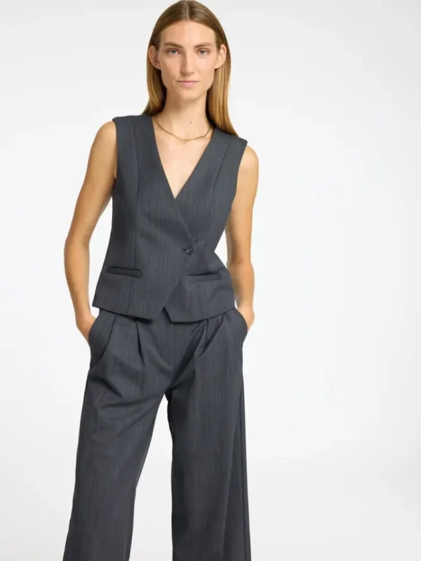 Toppe Og Bluser>SELECTED ASYMMETRISK VEST Grey