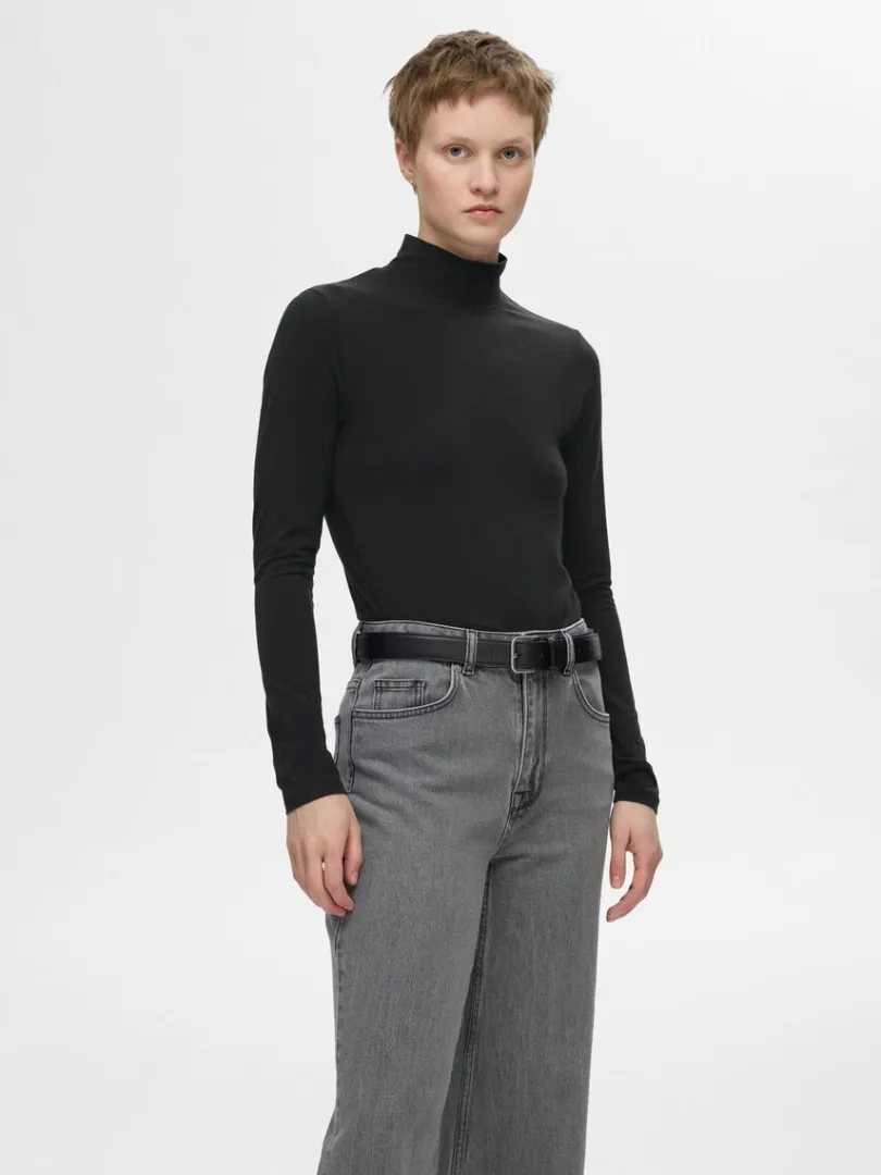 basic_hj_hals_top_med_lan_0-1.webp T-shirts>SELECTED BASIC HØJ HALS TOP MED LANGE ÆRMER Black