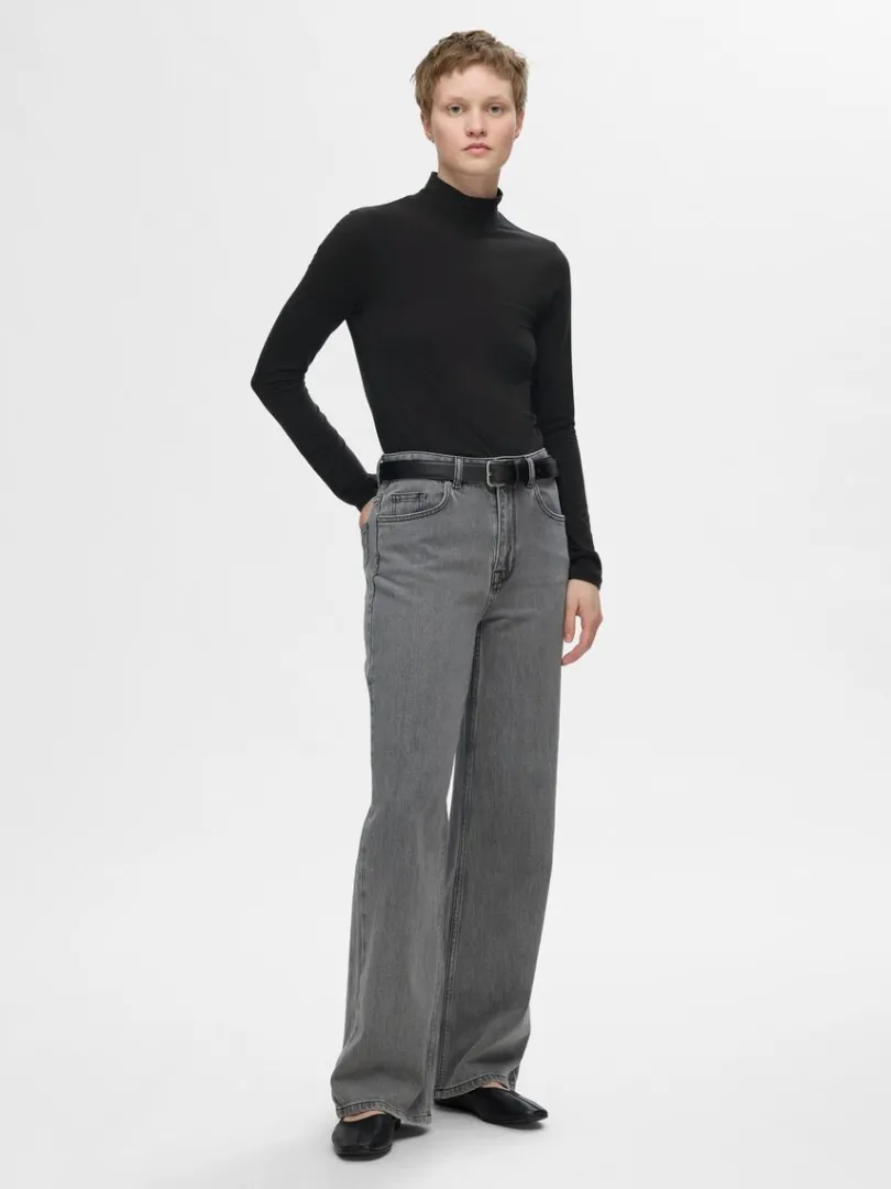 basic_hj_hals_top_med_lan_1-1.webp T-shirts>SELECTED BASIC HØJ HALS TOP MED LANGE ÆRMER Black