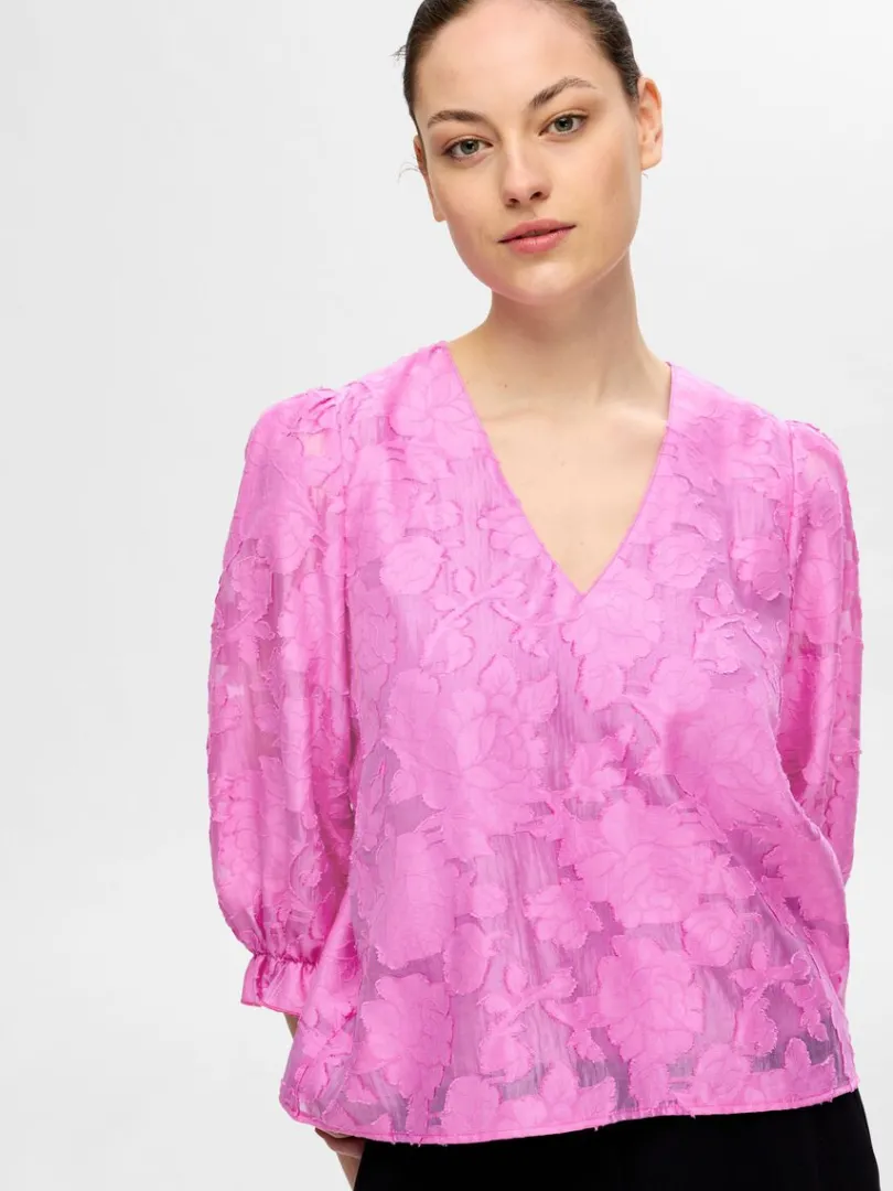 blomsterprintet_bluse_2-1.webp Toppe Og Bluser>SELECTED BLOMSTERPRINTET BLUSE Pink