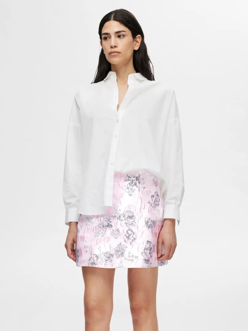 blomstret_jacquard_minine_1.webp Nederdele>SELECTED BLOMSTRET JACQUARD MININEDERDEL Pink