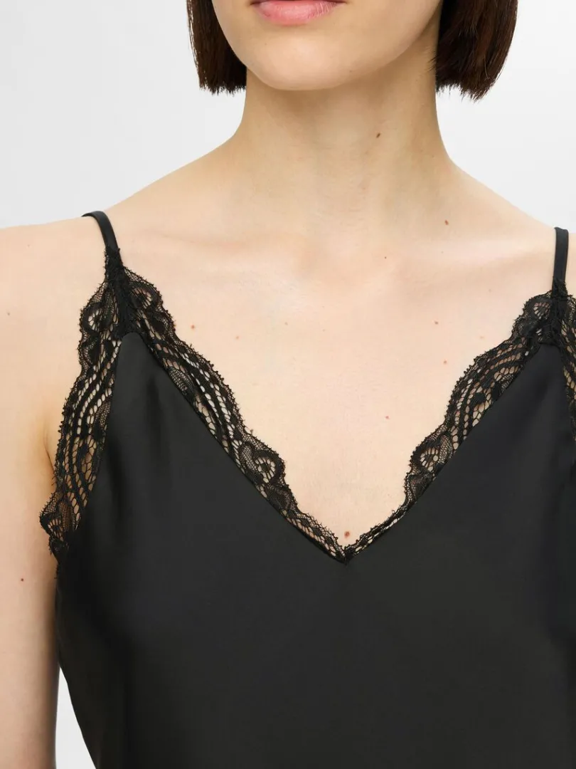 blonde_stroptop_3.webp Toppe Og Bluser>SELECTED BLONDE STROPTOP Black