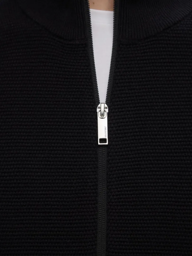 bomuld_cardigan_med_lynl_3.webp Strik>SELECTED 100% BOMULD CARDIGAN MED LYNLÅS Black