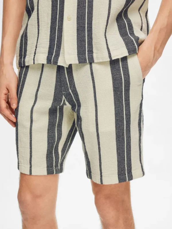 Shorts>SELECTED BOMULD SHORTS White