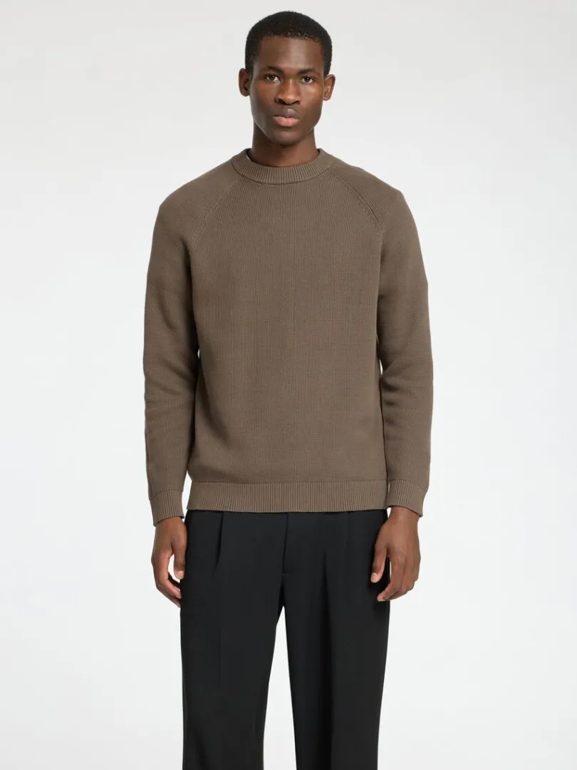 bomuld_sweater_med_rund__0.webp Strik>SELECTED 100% BOMULD SWEATER MED RUND HALS Brown