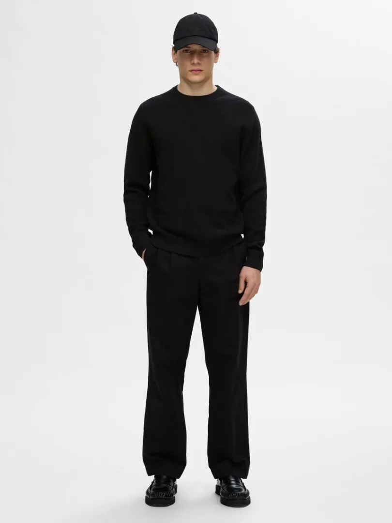 bomuld_sweater_med_rund__1-4.webp Strik>SELECTED 100% BOMULD SWEATER MED RUND HALS Black