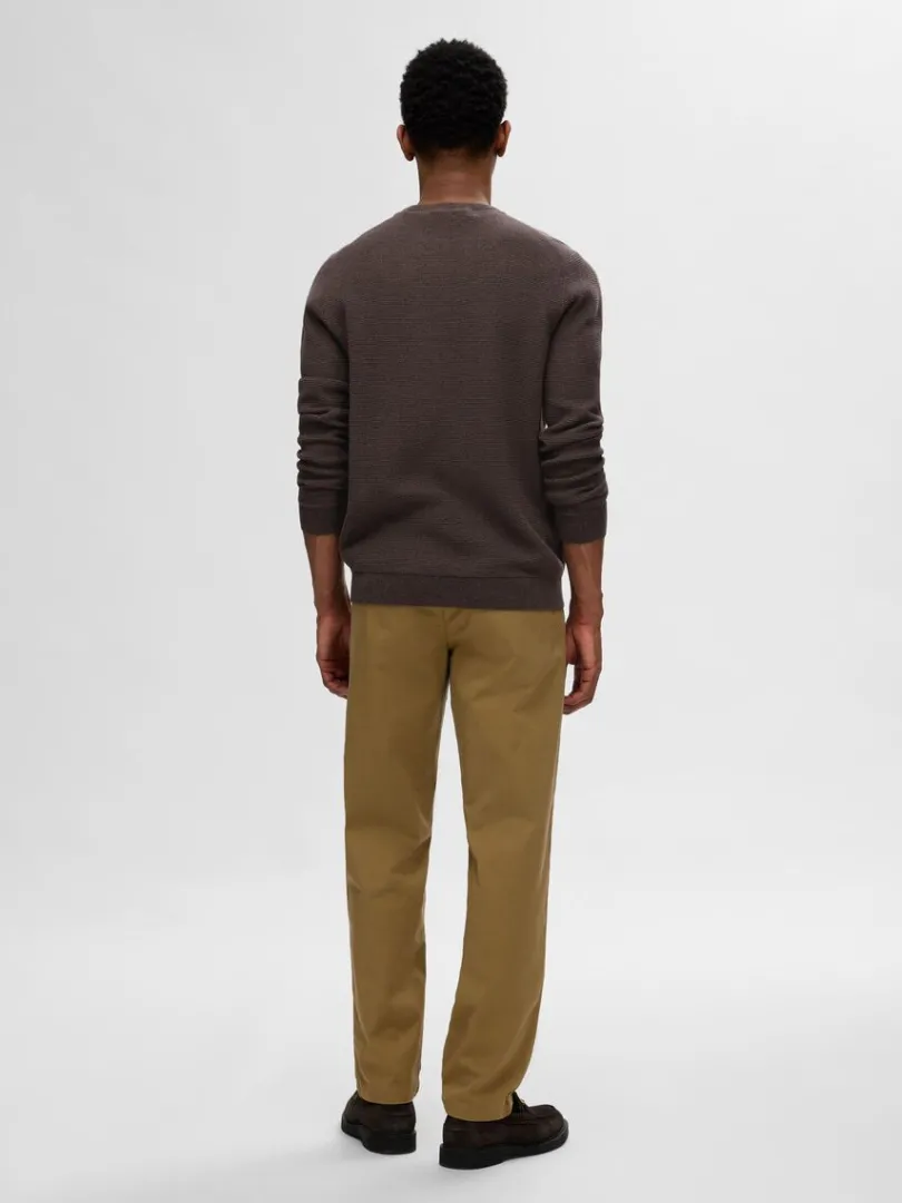bomuld_sweater_med_rund__5-7.webp Strik>SELECTED 100% BOMULD SWEATER MED RUND HALS Brown