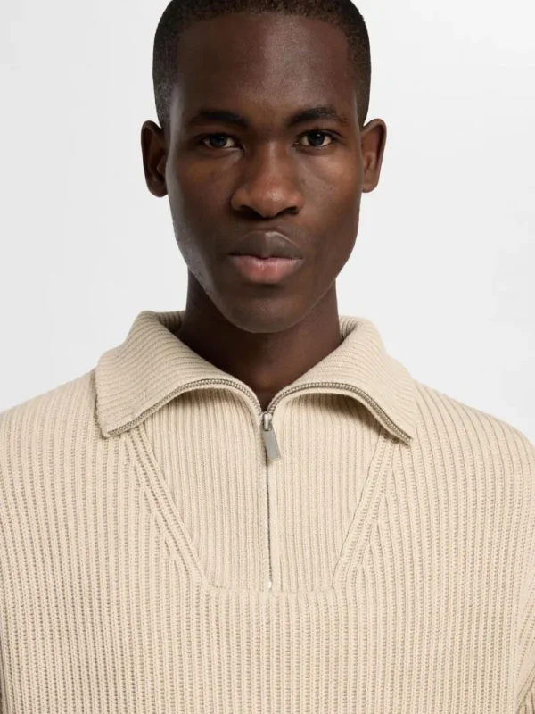 Strik>SELECTED 100% BOMULD TRØJE MED HALV LYNLÅS Beige