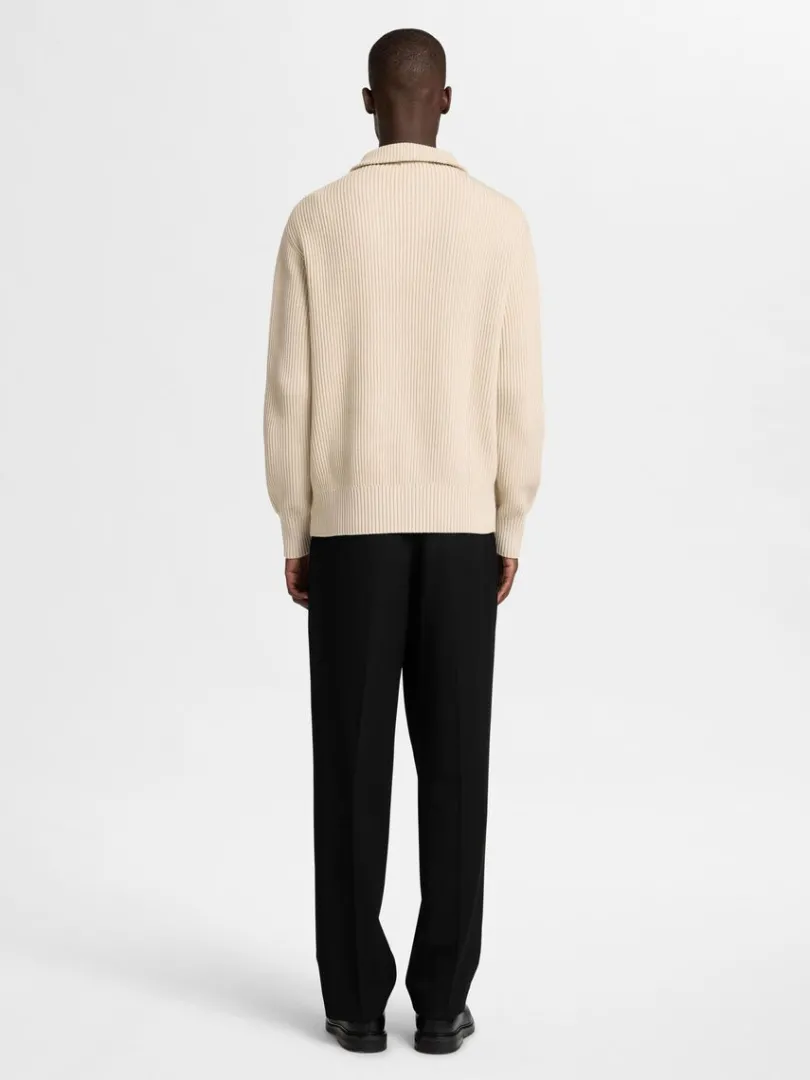 bomuld_trje_med_halv_lyn_5-1.webp Strik>SELECTED 100% BOMULD TRØJE MED HALV LYNLÅS Beige