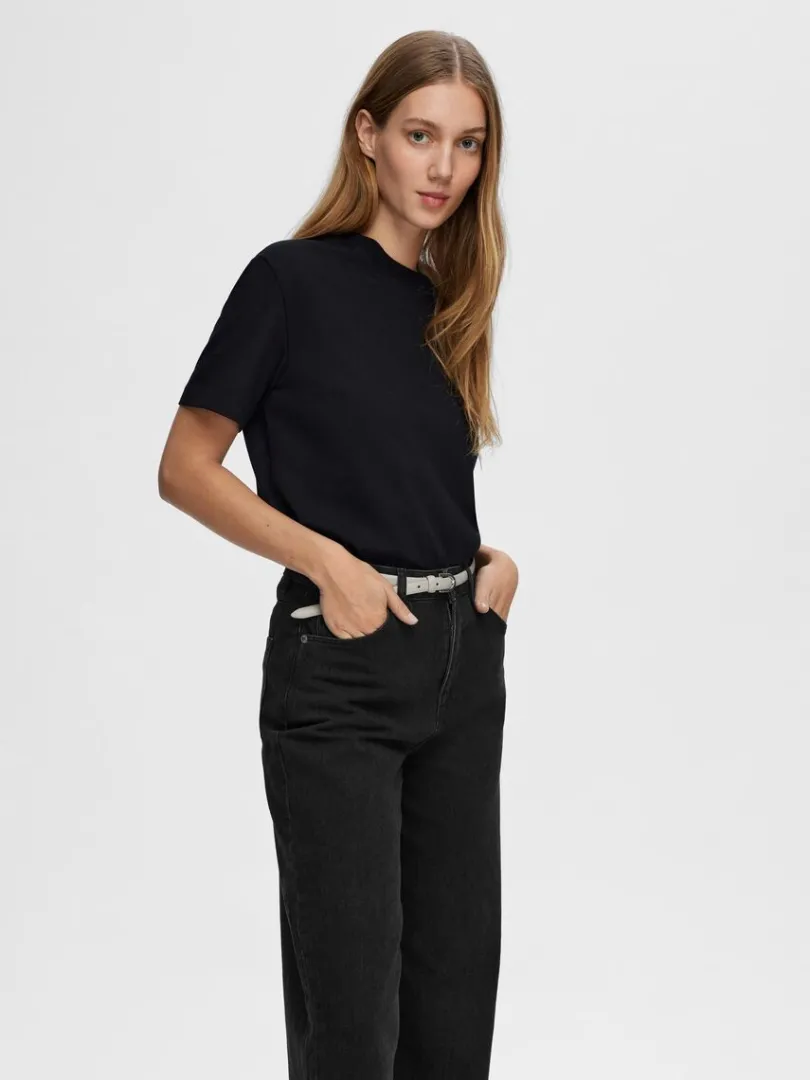 boxy_tshirt_0-4.webp T-shirts>SELECTED BOXY T-SHIRT Black