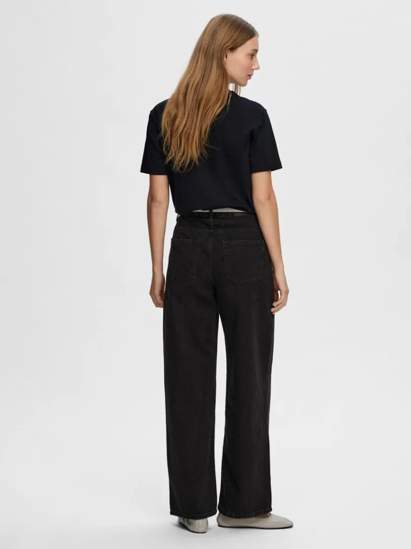 boxy_tshirt_4-4.webp T-shirts>SELECTED BOXY T-SHIRT Black