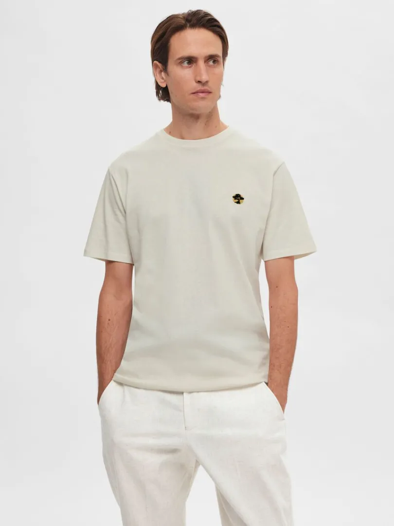 broderet_tshirt_0-7.webp T-shirts>SELECTED BRODERET T-SHIRT White