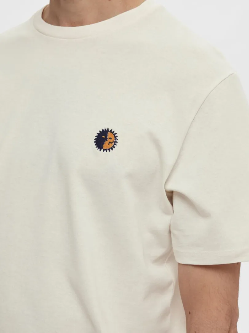 broderet_tshirt_3-2.webp T-shirts>SELECTED BRODERET T-SHIRT White