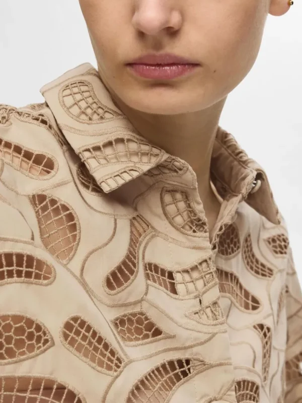 Skjorter>SELECTED BRODERIE ANGLAISE CROPPED SKJORTE Beige
