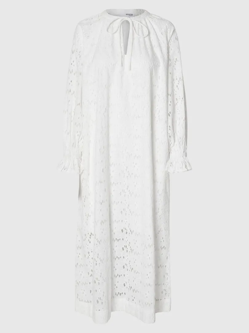 broderie_anglaise_maxikjo_5-1.webp Kjoler>SELECTED BRODERIE ANGLAISE MAXIKJOLE White