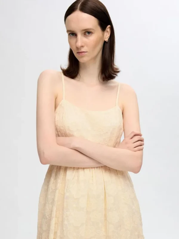 Kjoler>SELECTED BRODERIE ANGLAISE MIDIKJOLE Beige