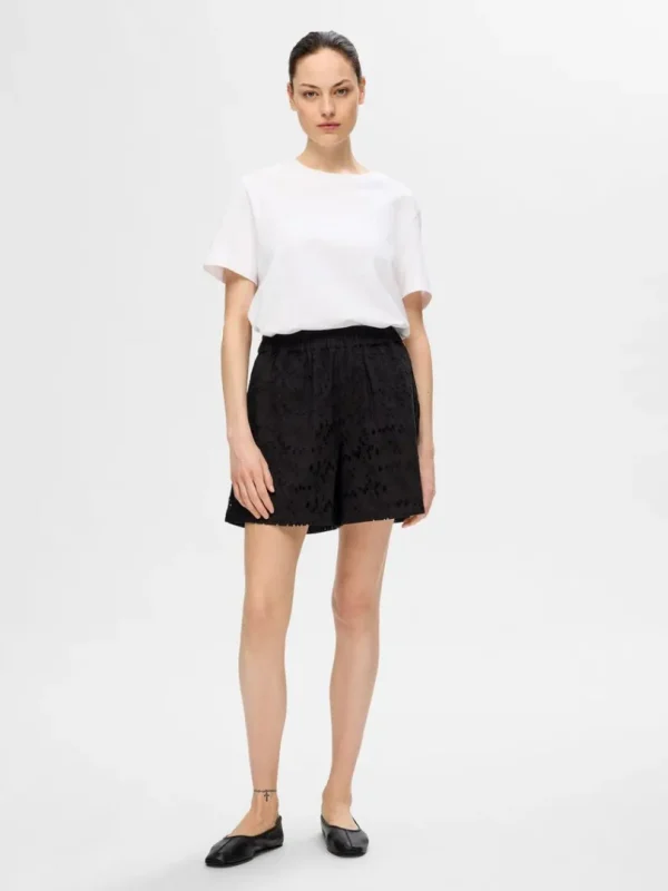 Shorts>SELECTED BRODERIE ANGLAISE SHORTS Black