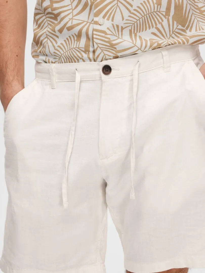comfort_fit_shorts_4-3.webp Shorts>SELECTED COMFORT FIT SHORTS White