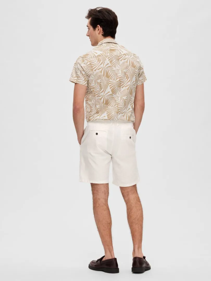 comfort_fit_shorts_5-3.webp Shorts>SELECTED COMFORT FIT SHORTS White