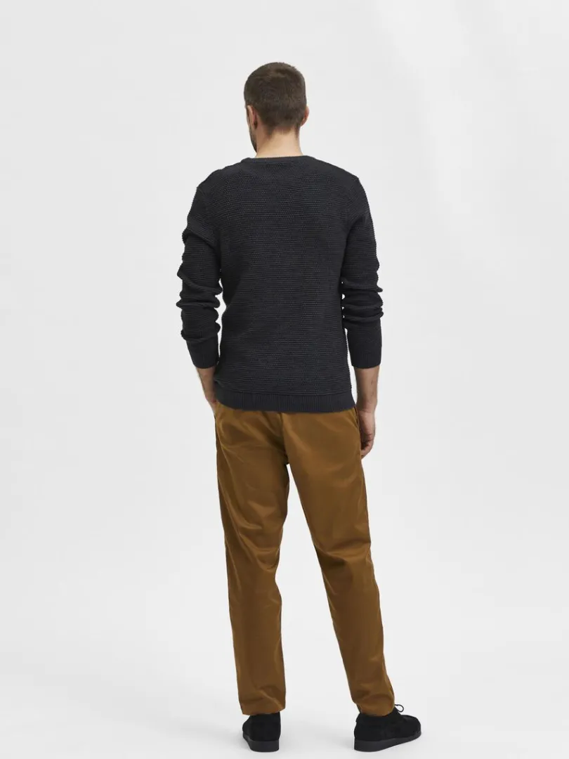 crew_neck_striktrje_5-5.webp Strik>SELECTED CREW NECK STRIKTRØJE Grey
