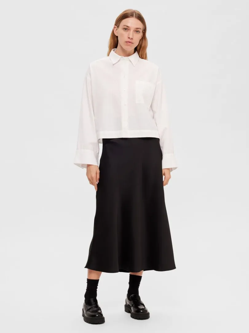 cropped_skjorte_1.webp Skjorter>SELECTED CROPPED SKJORTE White