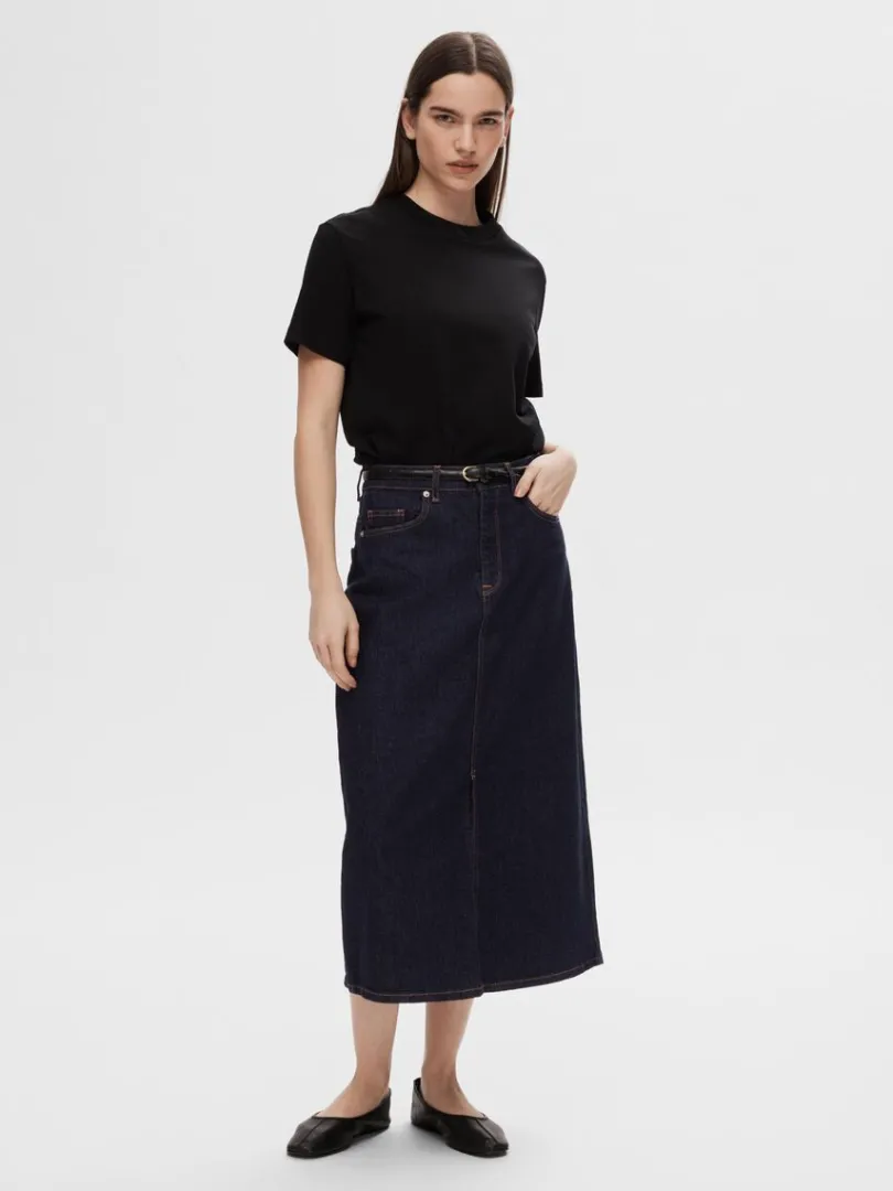 denim_midinederdel_2-1.webp Nederdele>SELECTED DENIM MIDINEDERDEL Blue