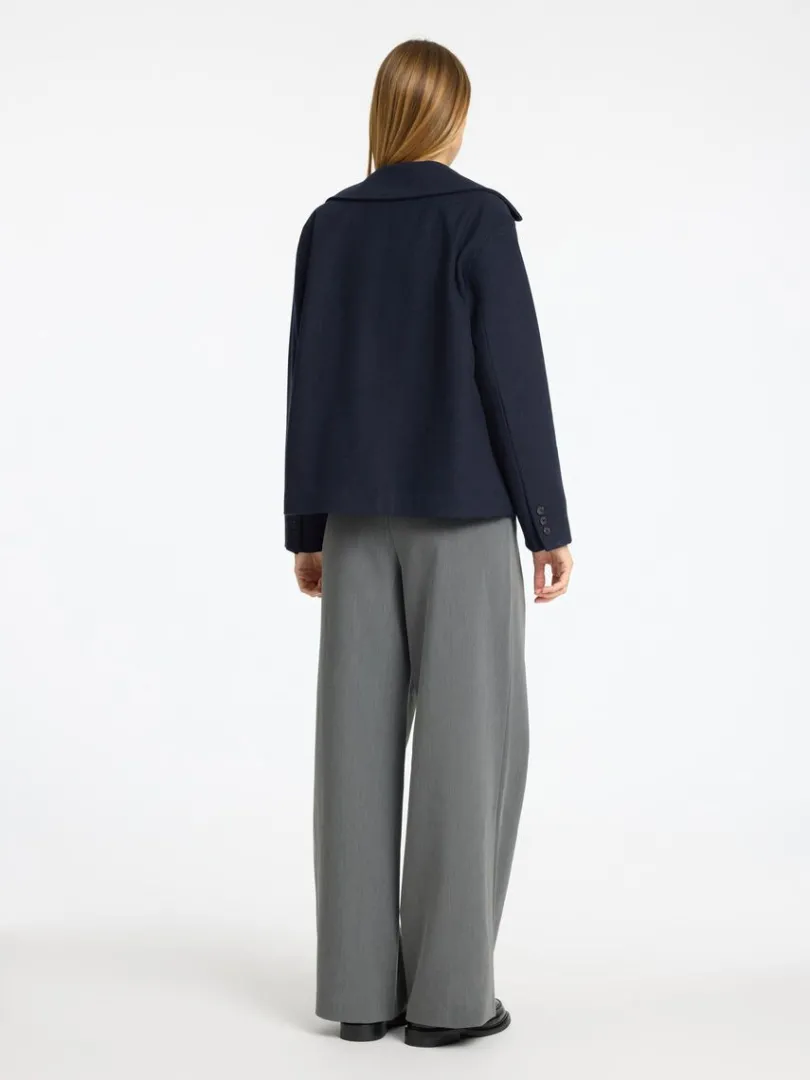 dobbeltradet_kort_jakke_4.webp Overtøj>SELECTED DOBBELTRADET KORT JAKKE Blue
