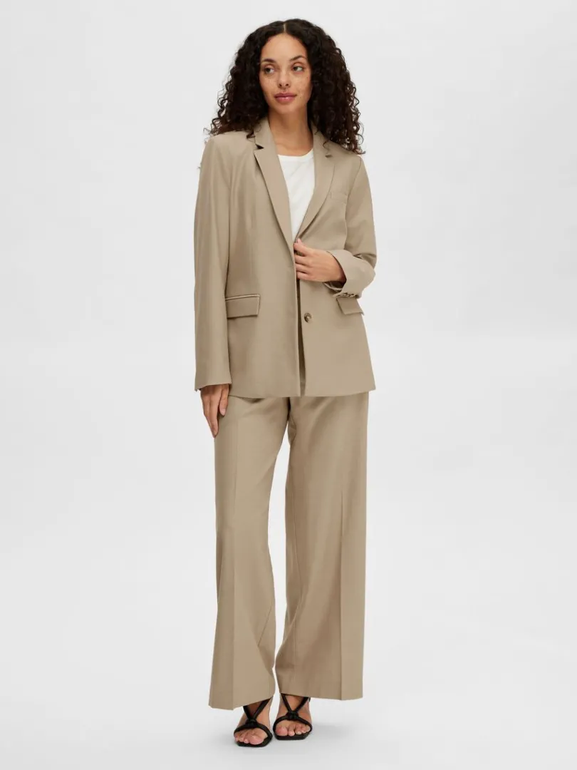 formel_blazer_1.webp Jakkesæt & Blazers>SELECTED FORMEL BLAZER Beige