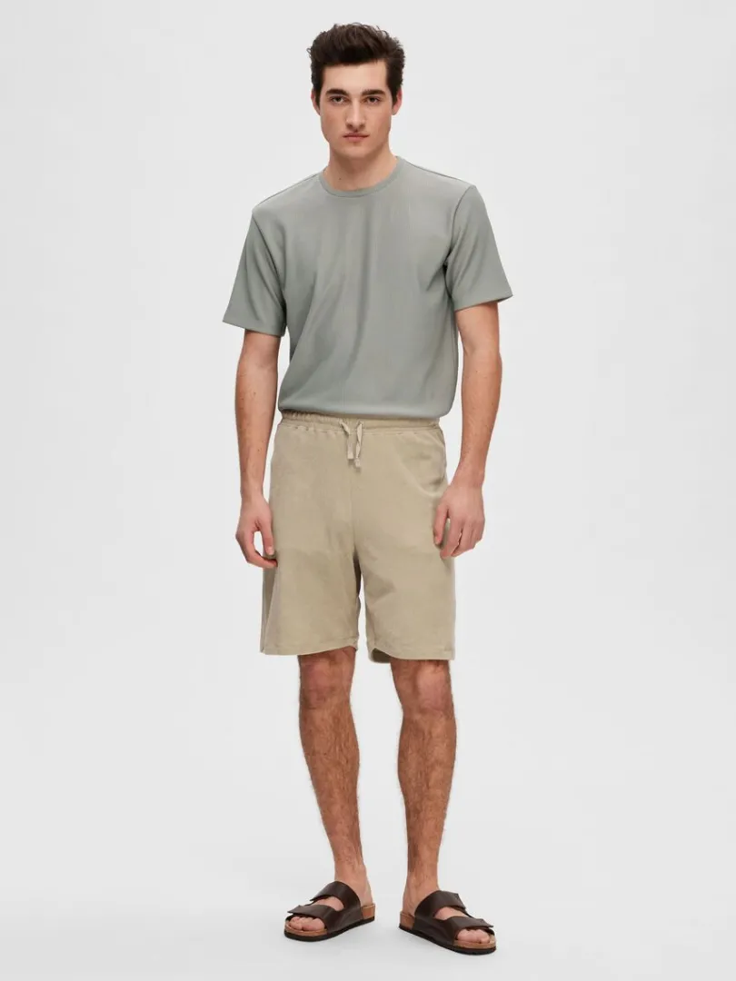 frott_shorts_2-1.webp Shorts>SELECTED FROTTÉ SHORTS Beige