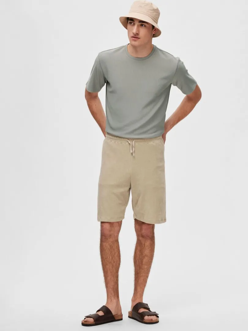 frott_shorts_3-1.webp Shorts>SELECTED FROTTÉ SHORTS Beige