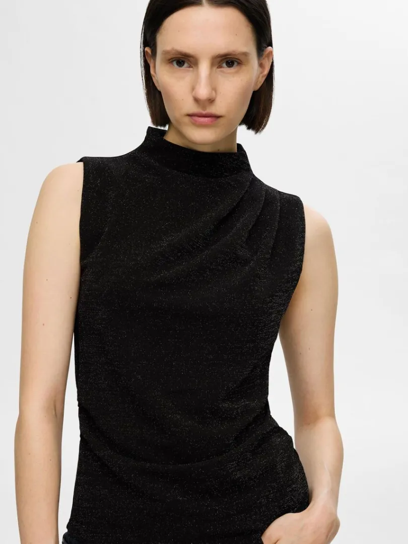 glimmer_top_uden_rmer_2-2.webp Toppe Og Bluser>SELECTED GLIMMER TOP UDEN ÆRMER Black