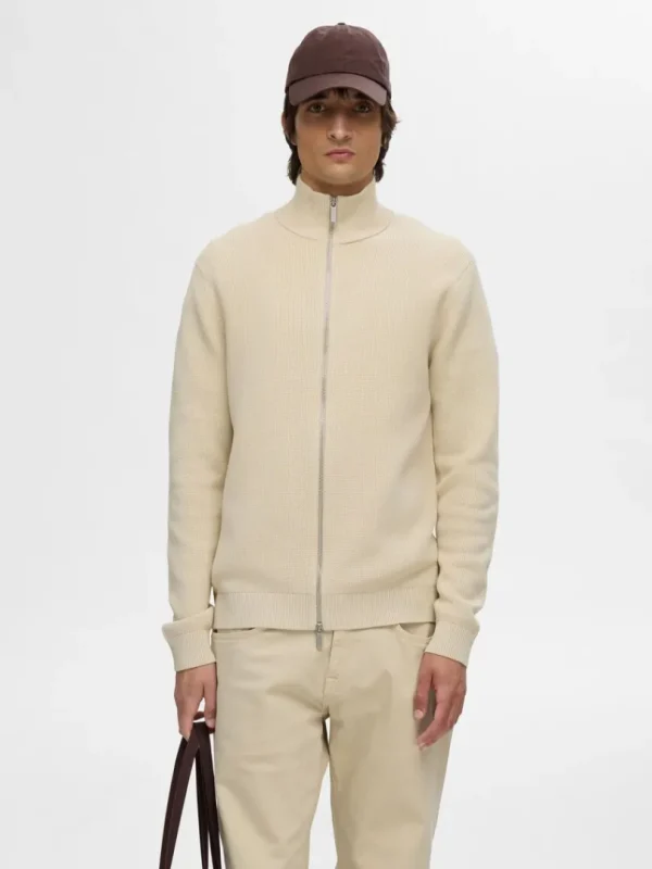 Strik>SELECTED HØJ HALS MED LYNLÅS STRIKKET CARDIGAN Beige