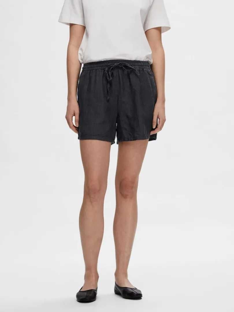 hr_shorts_1.webp Shorts>SELECTED HØR SHORTS Black