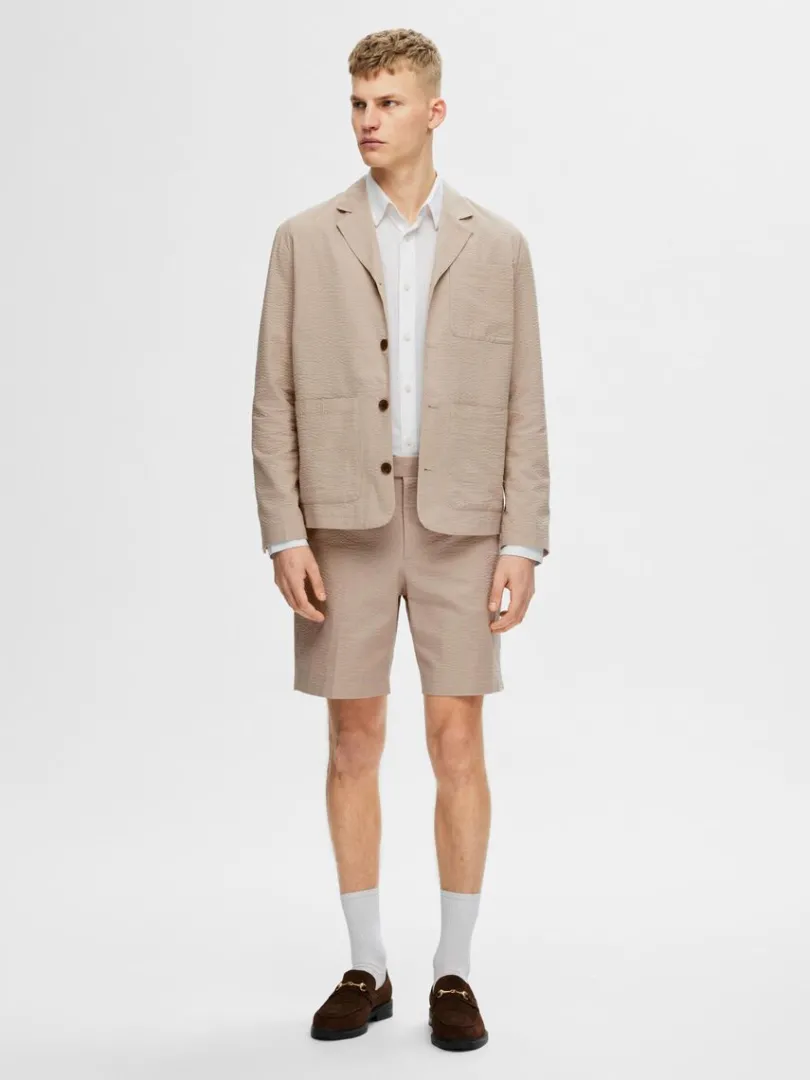 hybrid_bomuldseersucker_b_1.webp Jakkesæt & Blazers>SELECTED HYBRID BOMULD-SEERSUCKER BLAZER Beige
