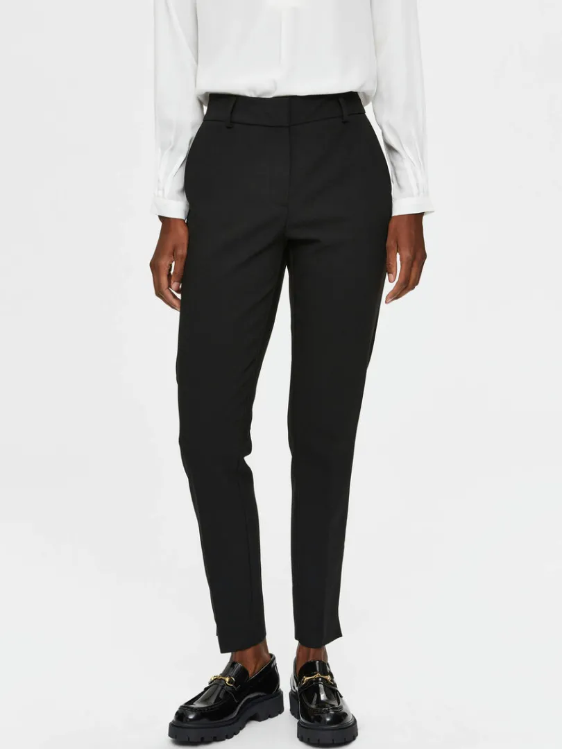 indsnvret_bukser_0.webp Bukser | Jakkesæt & Blazers>SELECTED INDSNÆVRET BUKSER Black