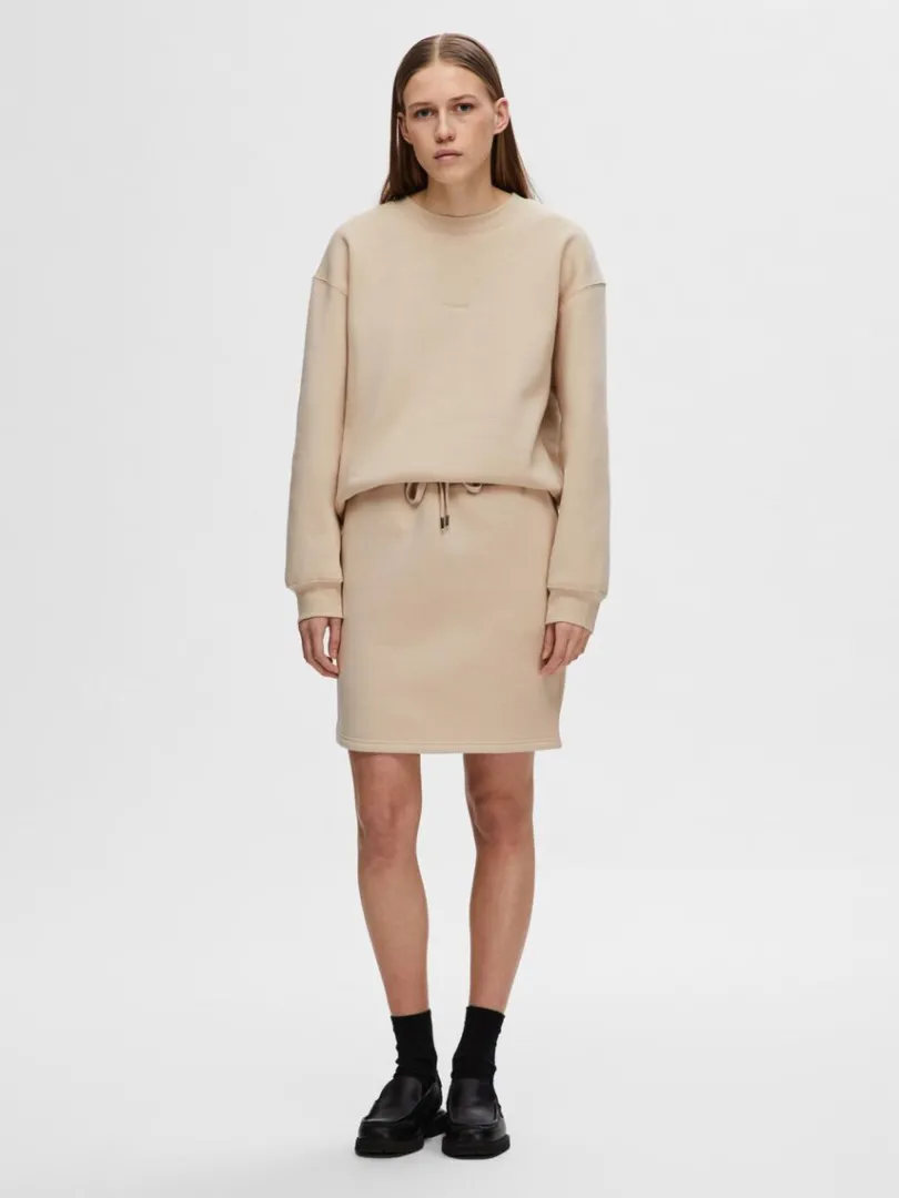 jersey_mininederdel_2-1.webp Nederdele>SELECTED JERSEY MININEDERDEL Beige