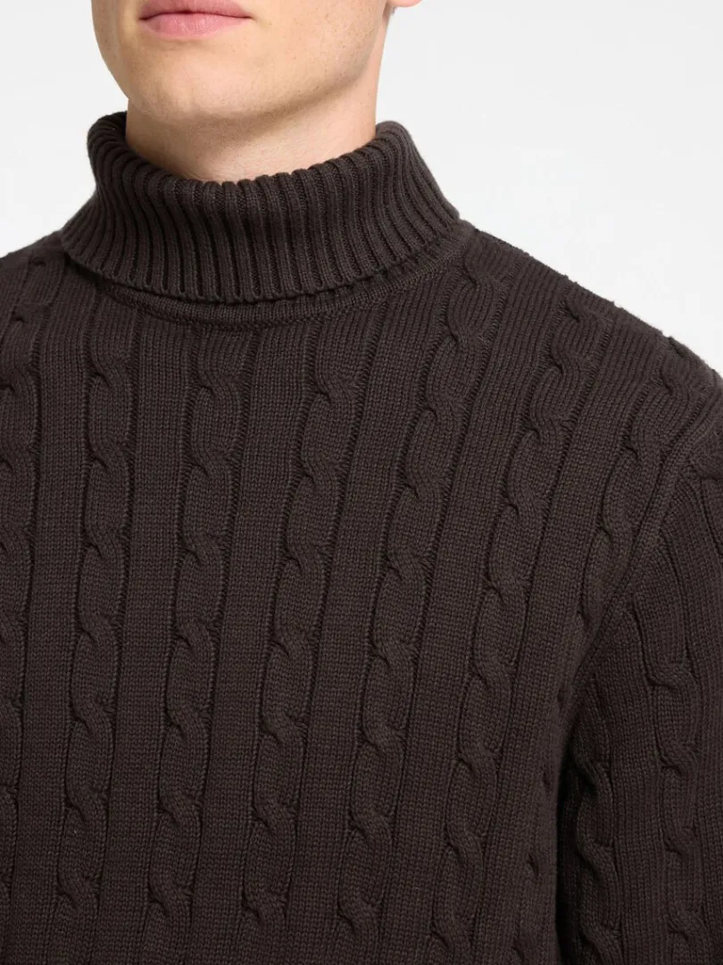 kabelstrik_pullover_3-4.webp Strik>SELECTED KABELSTRIK PULLOVER Brown
