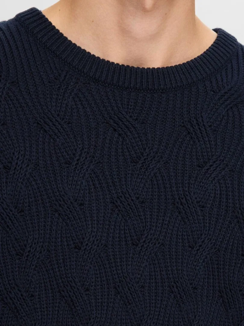 kabelstrik_sweater_med_ru_3.webp Strik>SELECTED KABELSTRIK SWEATER MED RUND HALS Blue