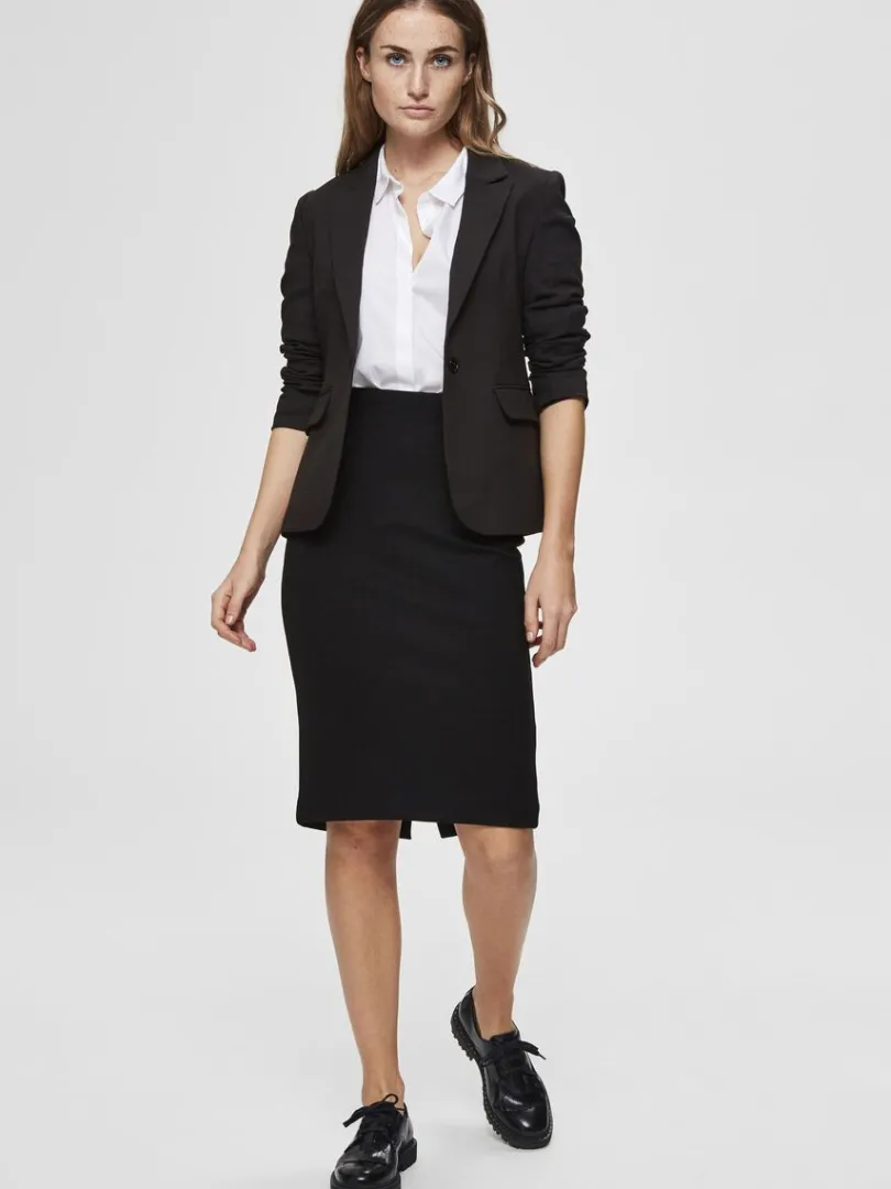 klassisk_pencil_skirt_4.webp Nederdele>SELECTED KLASSISK PENCIL SKIRT Black