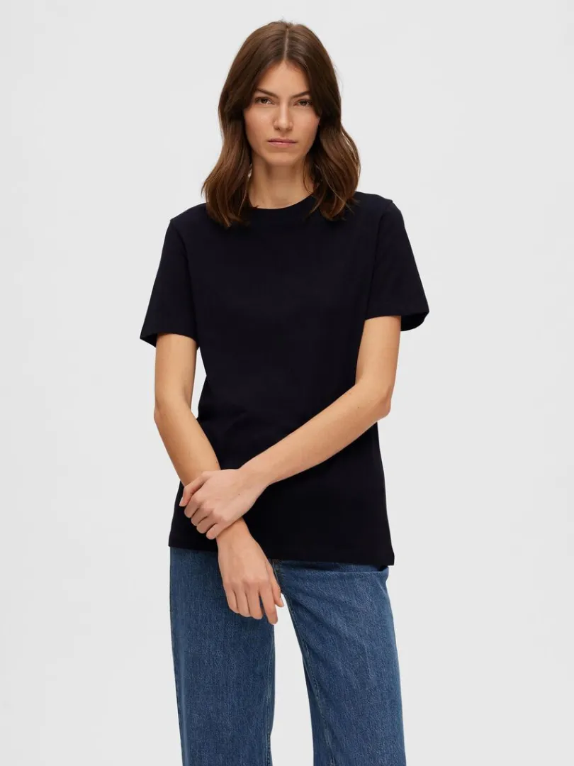 klassisk_tshirt_0-2.webp T-shirts>SELECTED KLASSISK T-SHIRT Black