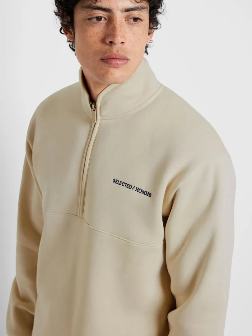 kort_lynls_pullover_3-14.webp Hættetrøjer & Sweatshirts>SELECTED KORT LYNLÅS PULLOVER Beige