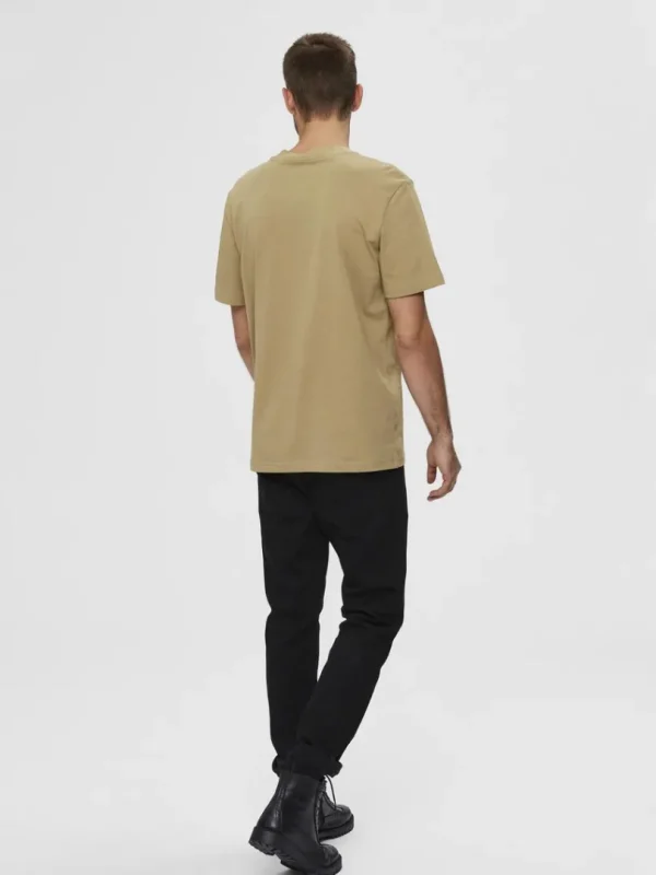 T-shirts>SELECTED KORTÆRMET AFSLAPPET FIT T-SHIRT Brown