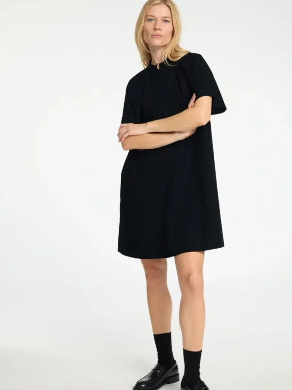 Kjoler>SELECTED KORTÆRMET KORT KJOLE Black